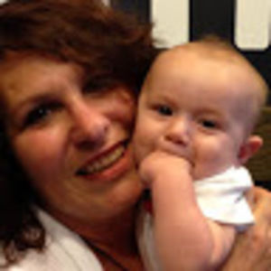 Meet your Posher, Adena